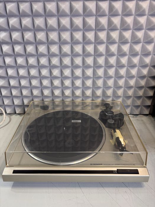 Gramofon Pioneer PL 120