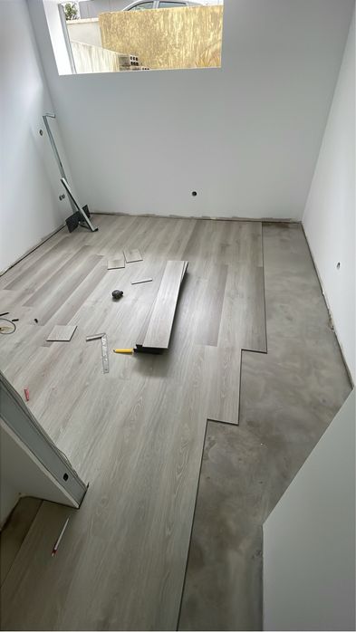 Instalação de piso vinílico/ flutuante
