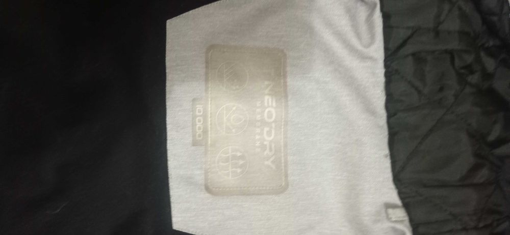 Kurtka narciarska 4F S damska zimowa membrana 10000