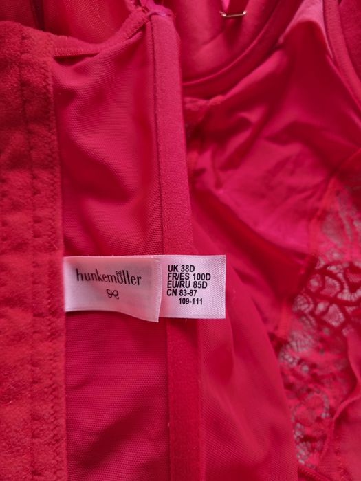 Gorset Hunkemoller  - 85D
Serdecznie polecam!
