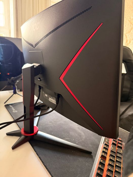 Monitor Gaming Curvo AOC 240hz