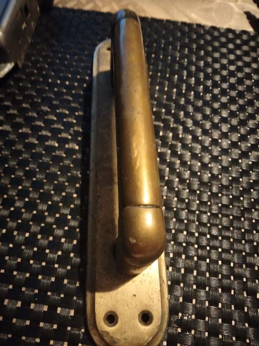 Продам ручку дверную