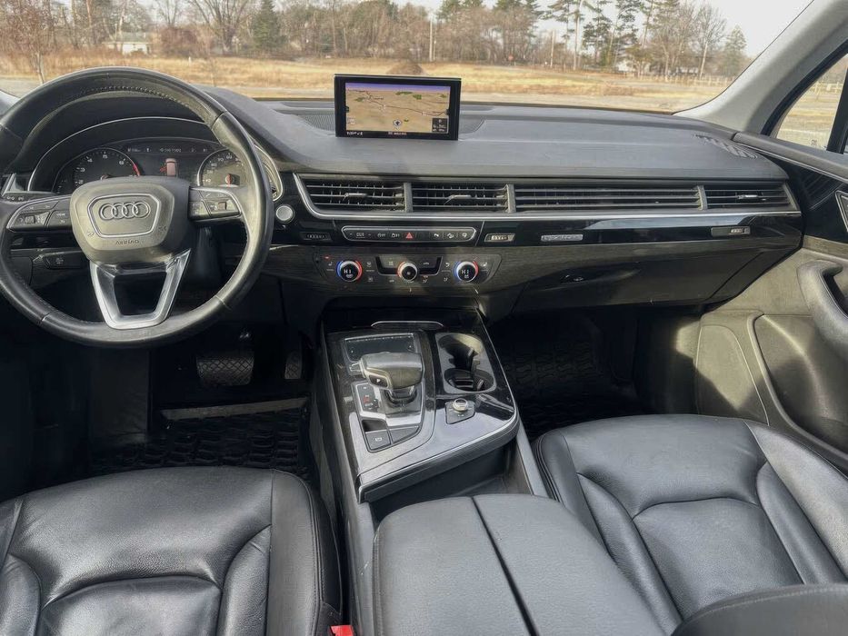 Audi Q7 quattro Premium Plus      2017