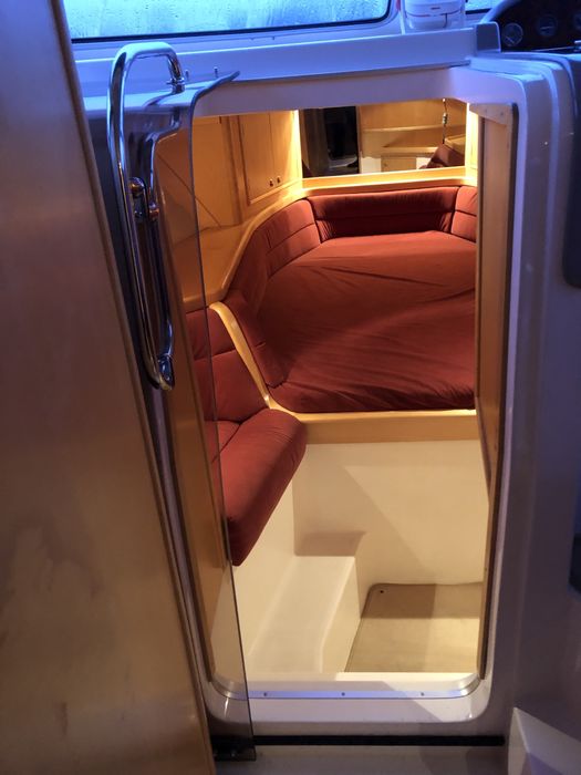 Яхта Bella Falcon 35 Fly