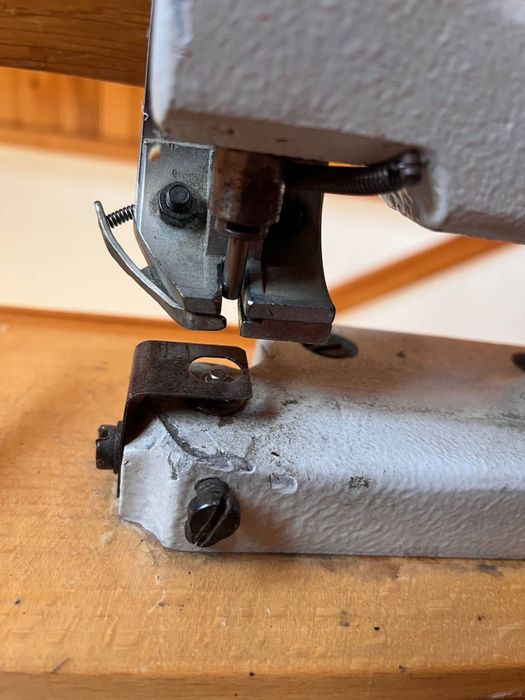 Прес для люверсів