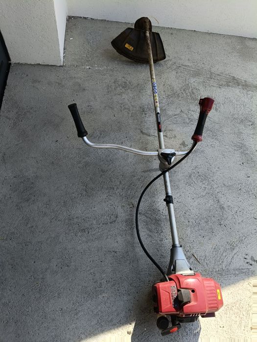 Podkaszarki spalinowa Mountfield MB 33 D