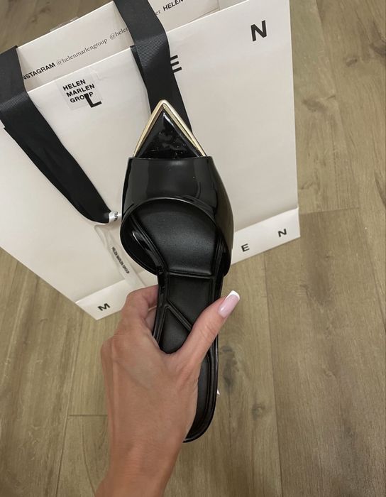 Мюлі чорні лаковані