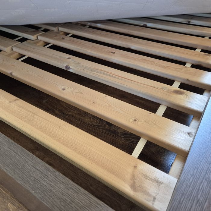 Łóżko materac komplet