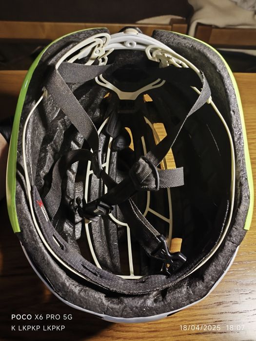 Capacete ciclismo giro