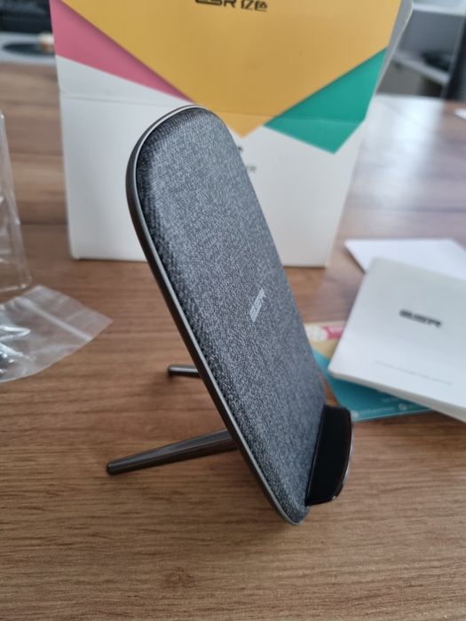 Ładowarka bezprzewodowa do telefonu, Wireless charger ESR