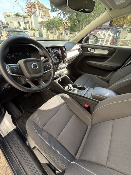 Volvo XC40 T2 Momentum Plus Geartronic