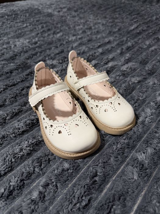 Туфлі туфельки на дівчинку