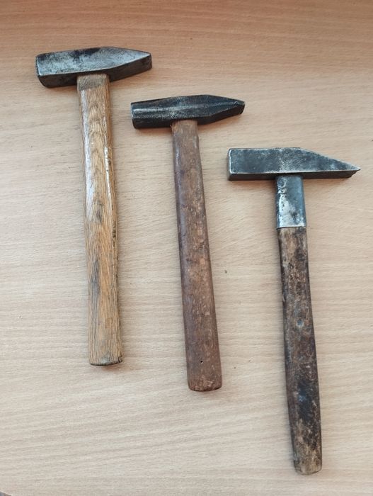 Продам инструмент , ключи , ножовки , молотки