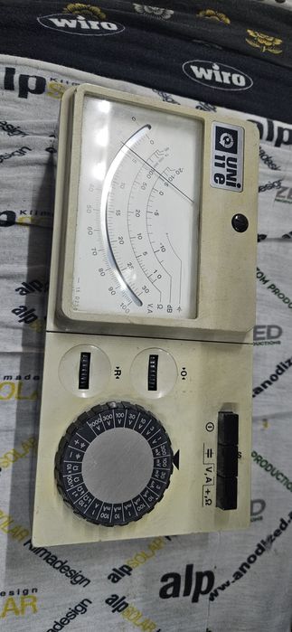 Stary multimetr z PRL