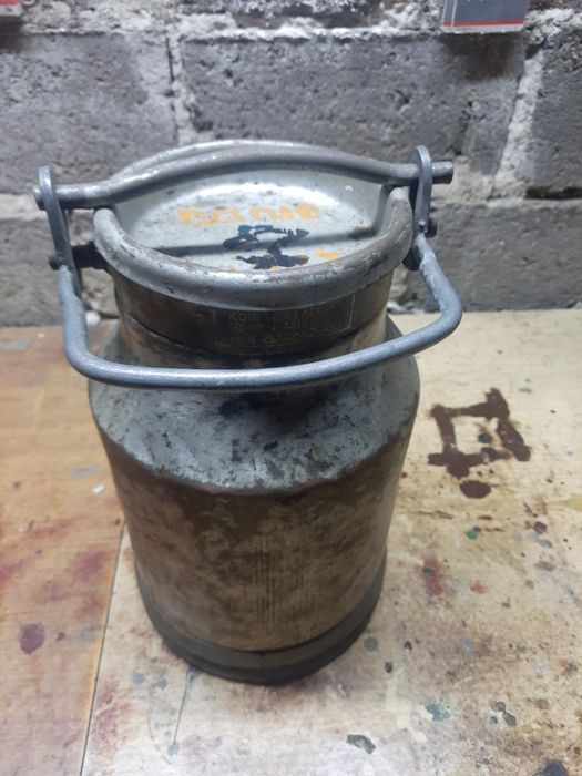 Stara bańka na mleko