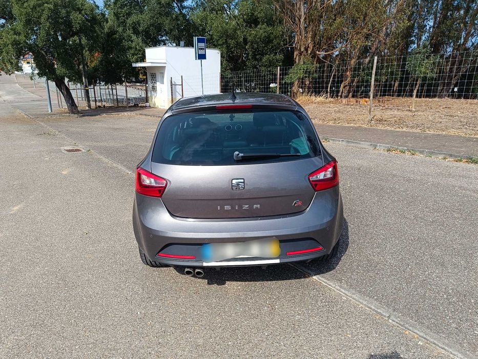 SEAT Ibiza 1.4 TDi FR — photo 2