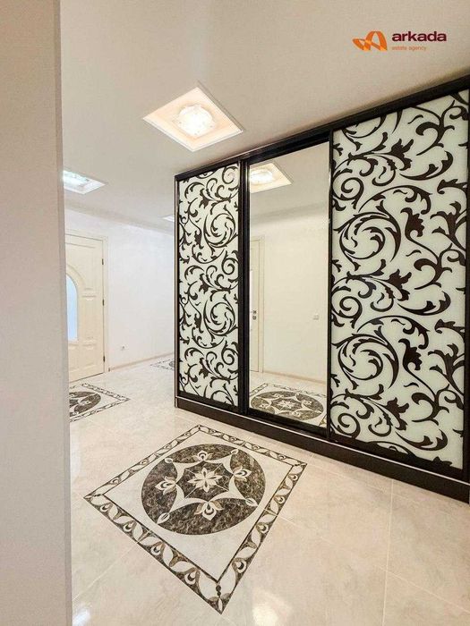 Продаж видової квартири. Івано-Франківськ. Постанови - так!