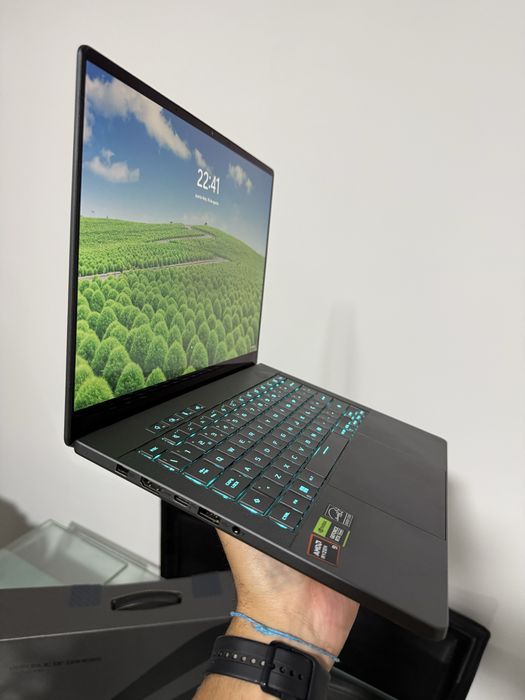 ASUS ROG Zephyrus G14 2024 — Ryzen 9 / RTX 4070 / 32GB / OLED 3K 120Hz