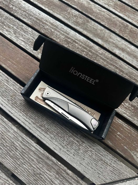 LionSteel Thrill Grey Titanium nóż