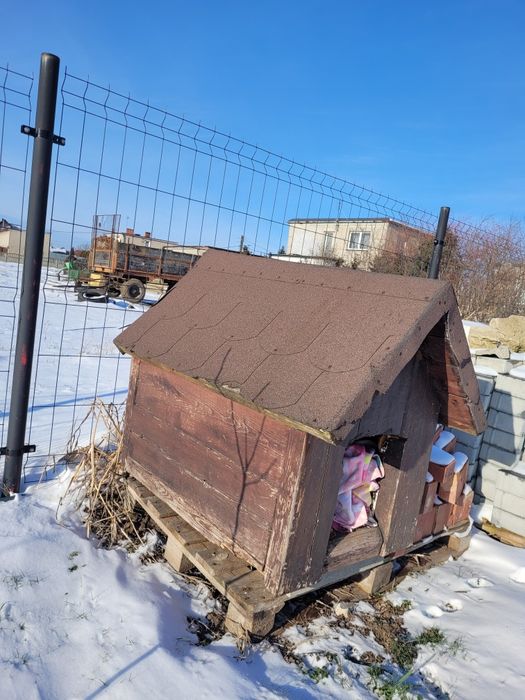 Buda dla psa kota ocieplana