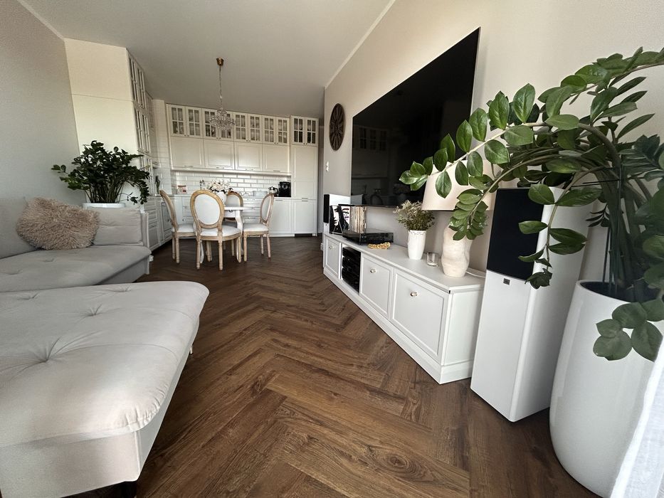 Nowy apartament w centrum z garażem