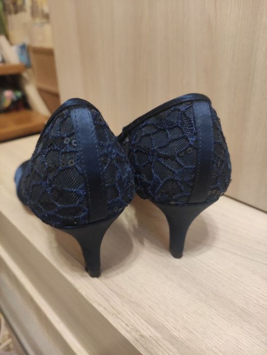 Платье костюм нарядное для любых вечеринок и праздников