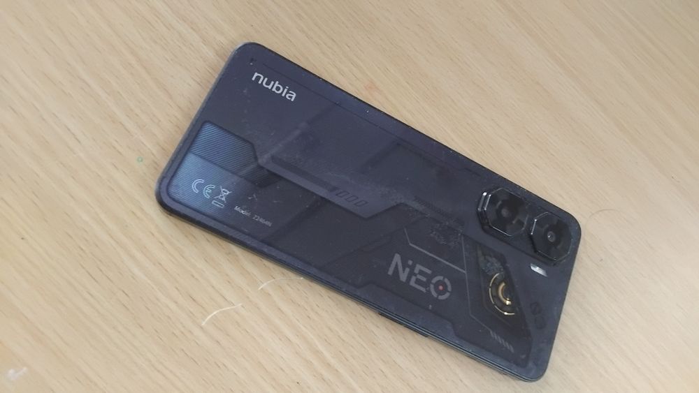 Телефон nubia neo