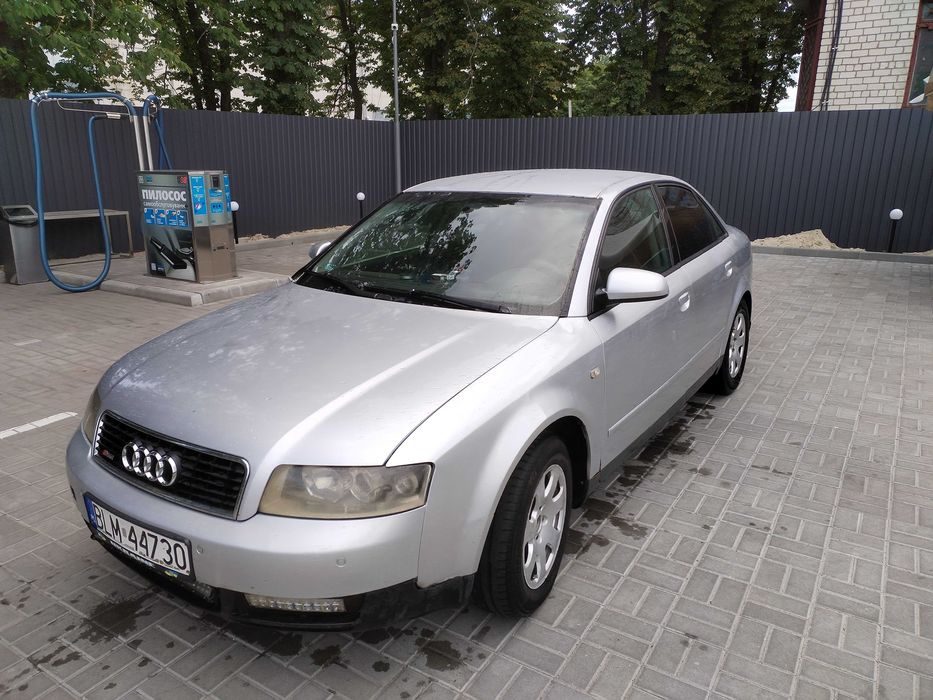 Автомобіль Ауді  а4