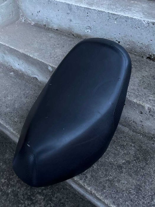 Сидіння/Сідушка Suzuki Lets 2/2new/3/ZZ inchup sport [D0036]