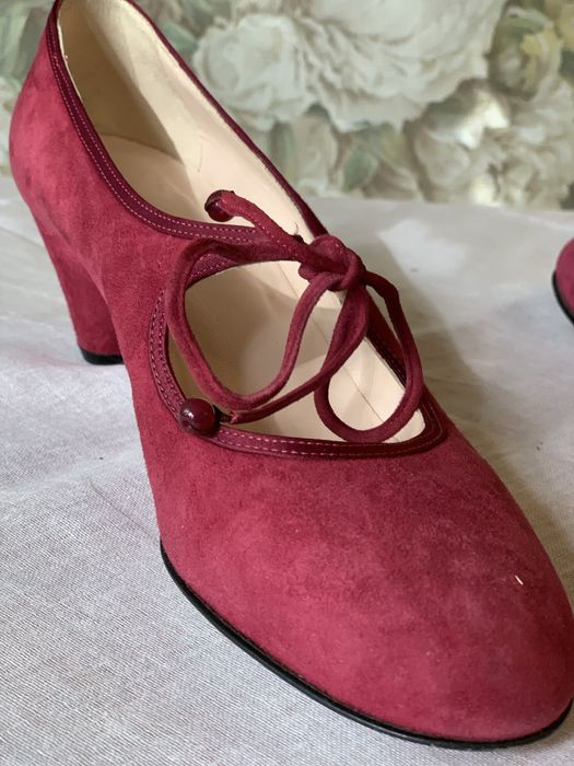 Туфлі замшеві, Hobbs