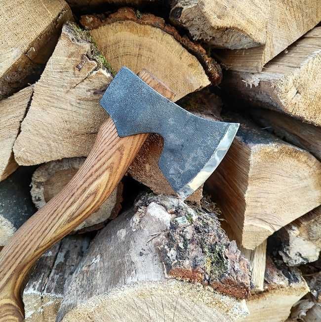 Кована сокира "Гарт" ручної роботи з чохлом, топор кованый с чехлом