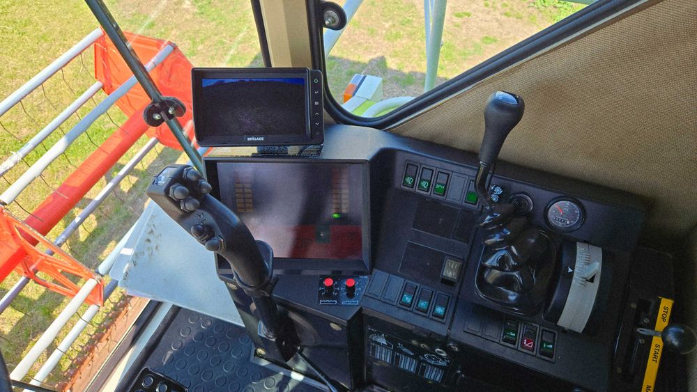 Комбайн зернозбир. Claas dominator88sl