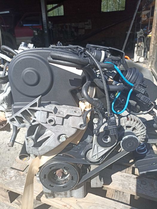 Двигун мотор AXW 2.0 FSI 16V 150HP 110kW