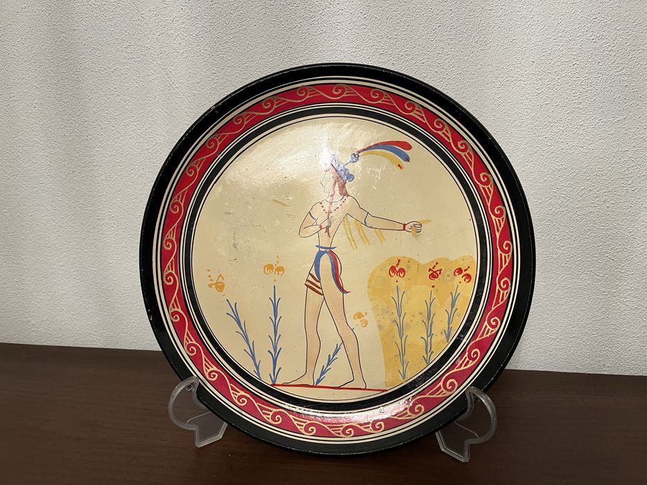 Hand-painted ceramic plate457923883498229762