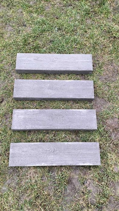 Deska betonowa płyta chodnikowa brązowa i szara