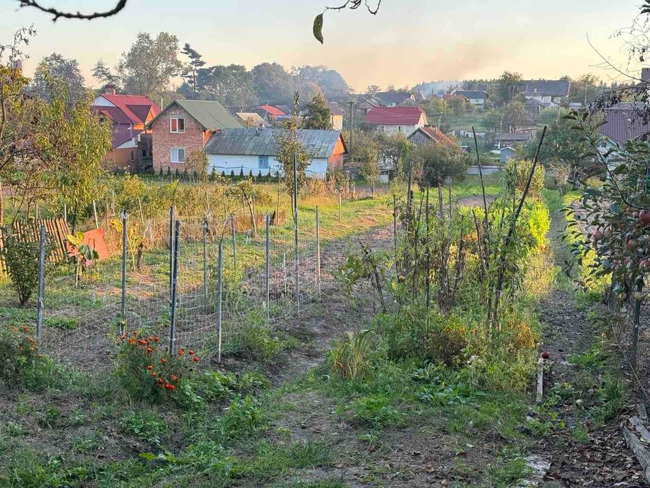 Продаж половини будинку з ділянкою в с. Довге, Дрогобицький р-н!