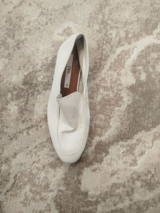 Продам нові лофери Zara.
