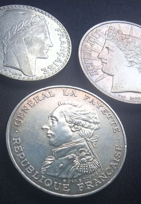 Стереоусилитель, Естония