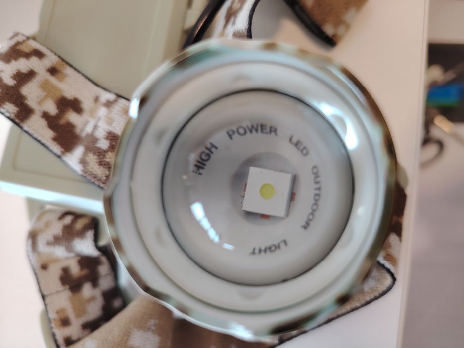 Poder Tático em  Camuflado Urbano. Excelente pars pesca e caça .

A l