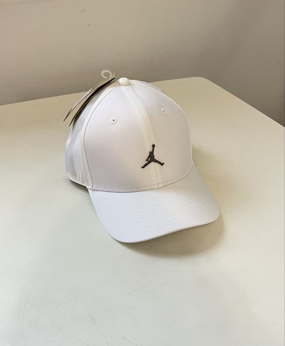 Regulowana czapka z daszkiem Nike Jordan biala unisex