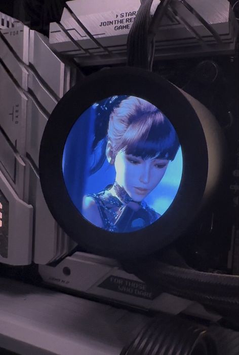 Komputer gamingowy -  Hyte Y70 Touch z ekranem dotykowym (negocjacja)