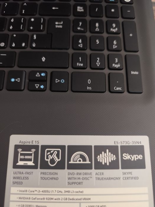 Ігровий ноутбук Acer Aspire E15/Nvidia GeForce 920M