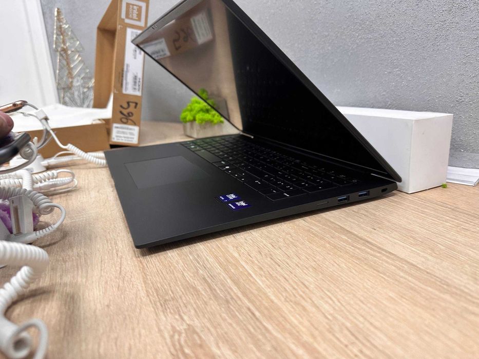 Ультрабук LG Gram 17z90tL 17" Core Ultra 7-258V/32GbDDR5/2TB SsdНовий!