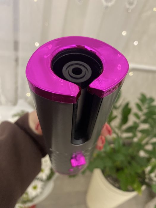 Стайлер для локонів з дисплеєм і регулюванням температури