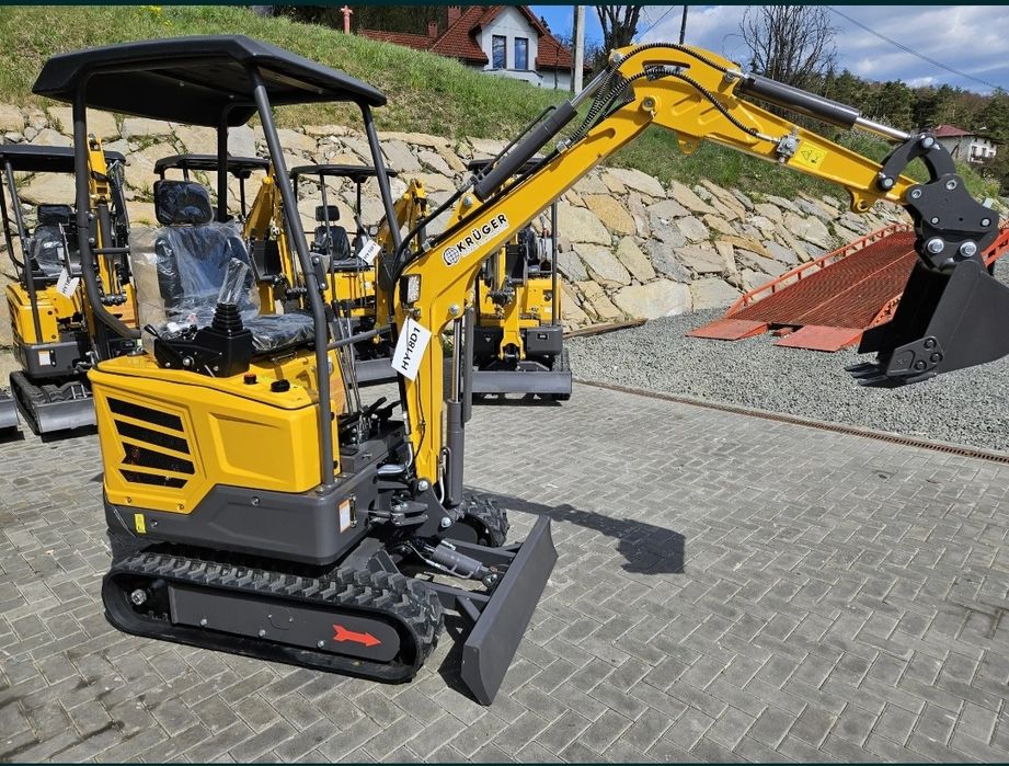 екскаватор KRÜGER XKW-18, двигун KUBOTA D-722 1.8 T