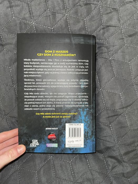 Książka „Wszystko zostaje w rodzinie”