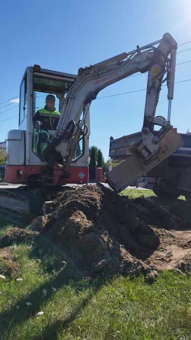Prace ziemne, wykopy z wywozem, dowóz materiału, wykopy pod instalacje
