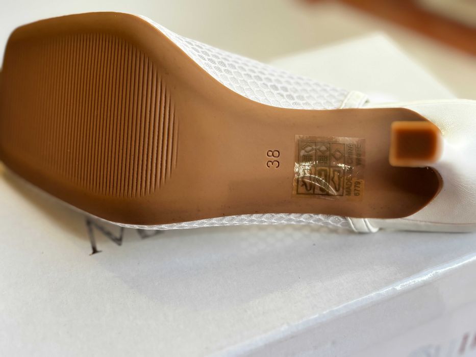 Sapatos Brancos em Rede Mesh - Slingbacks - Estilo noiva Tam38 e 40