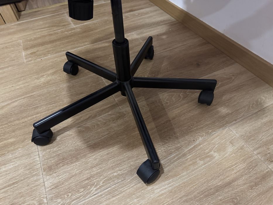 Cadeora de escritório.