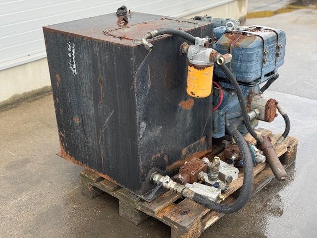 agregat hydrauliczny diesel deutz 2 cylindry do wiertnicy